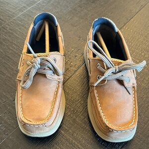 Sperry Tan Boat 1M